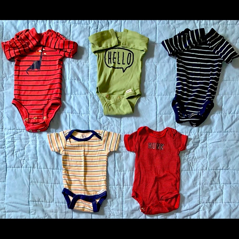 Baby boy onesies long and short sleeves NB EUC